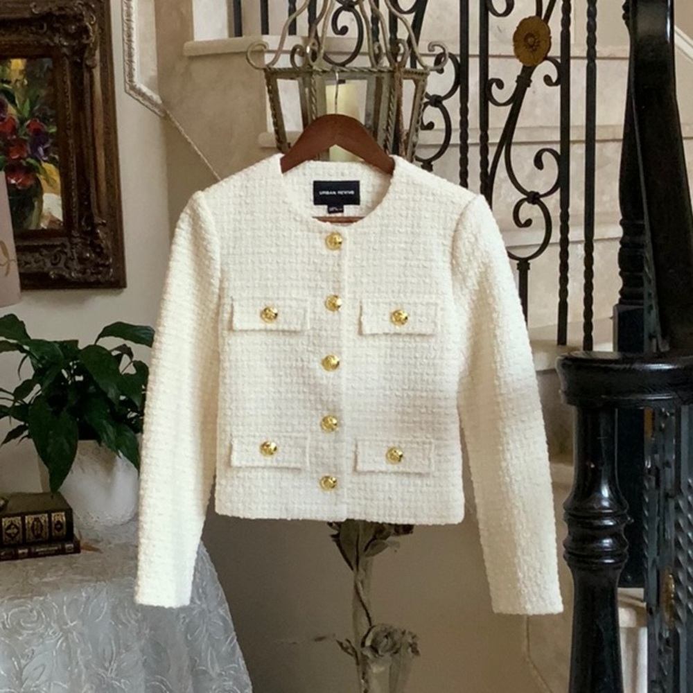 Chic Cream Tweed Blazer with Gold Accents